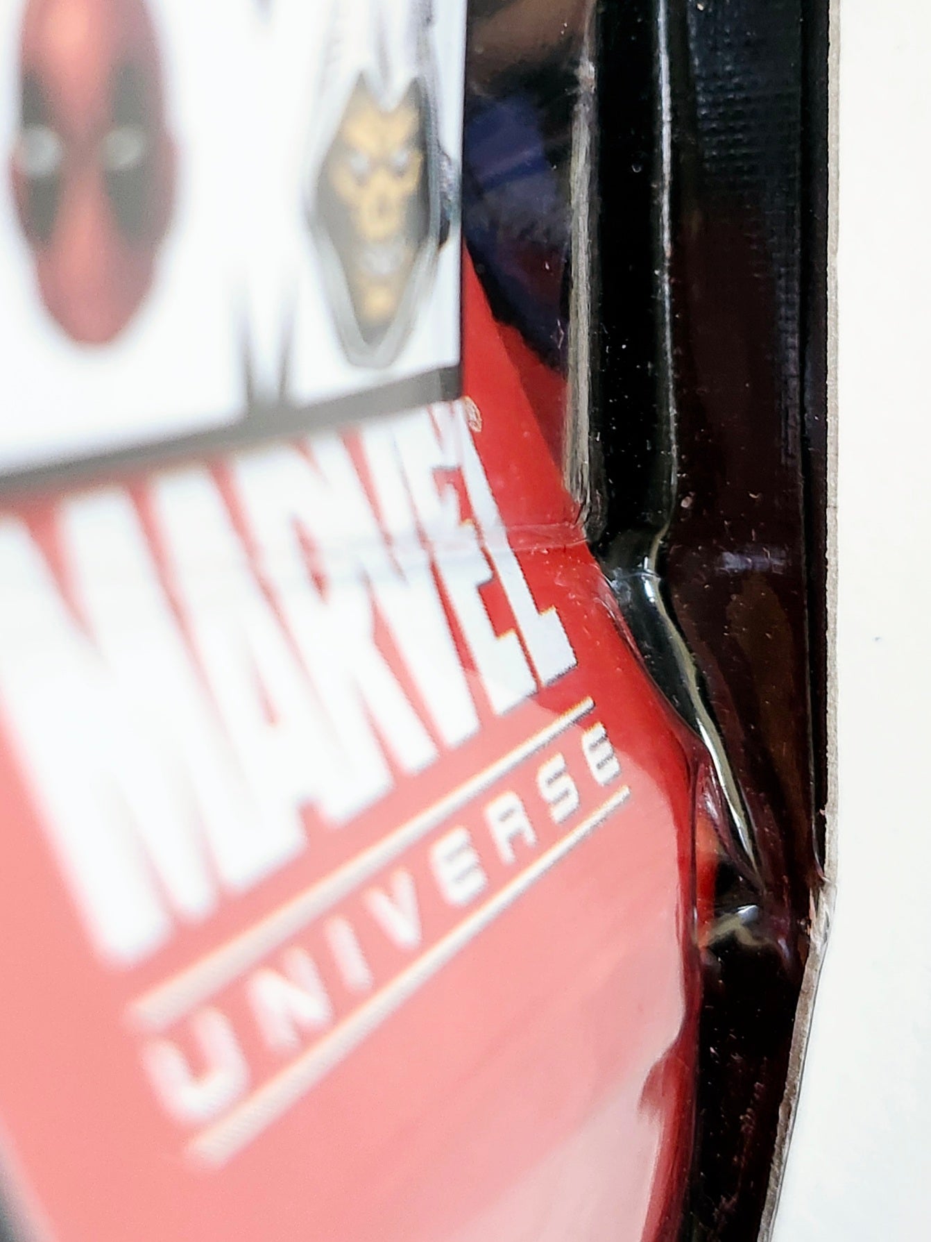 Marvel Universe Deadpool & Taskmaster Greatest Battles 3.75-Inch Action Figure Comic Pack