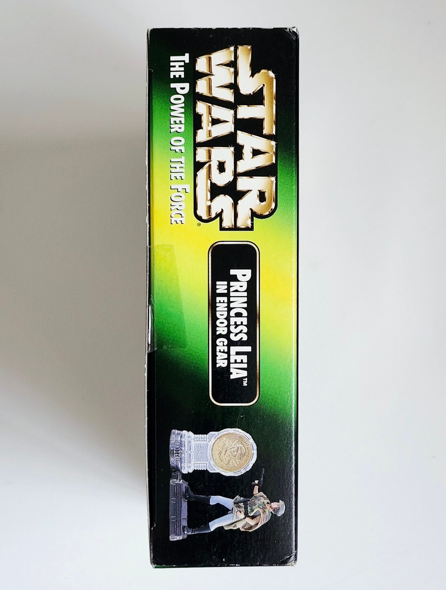 Star Wars: Power of the Force Special Edition Millennium Coin with Princess Leia in Endor Gear 3.75-Inch Action Figure