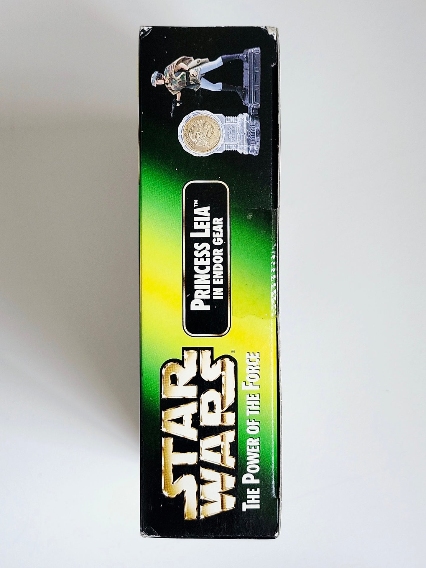 Star Wars: Power of the Force Special Edition Millennium Coin with Princess Leia in Endor Gear 3.75-Inch Action Figure