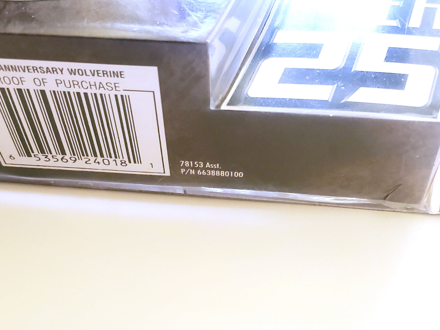 Marvel Legends 25th Silver Anniversary Wolverine Exclusive 6-Inch Action Figure