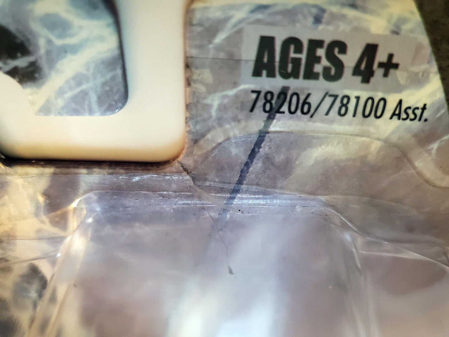 Marvel Legends Blob Series Yellowjacket (Gold Variant) 6-Inch Action Figure