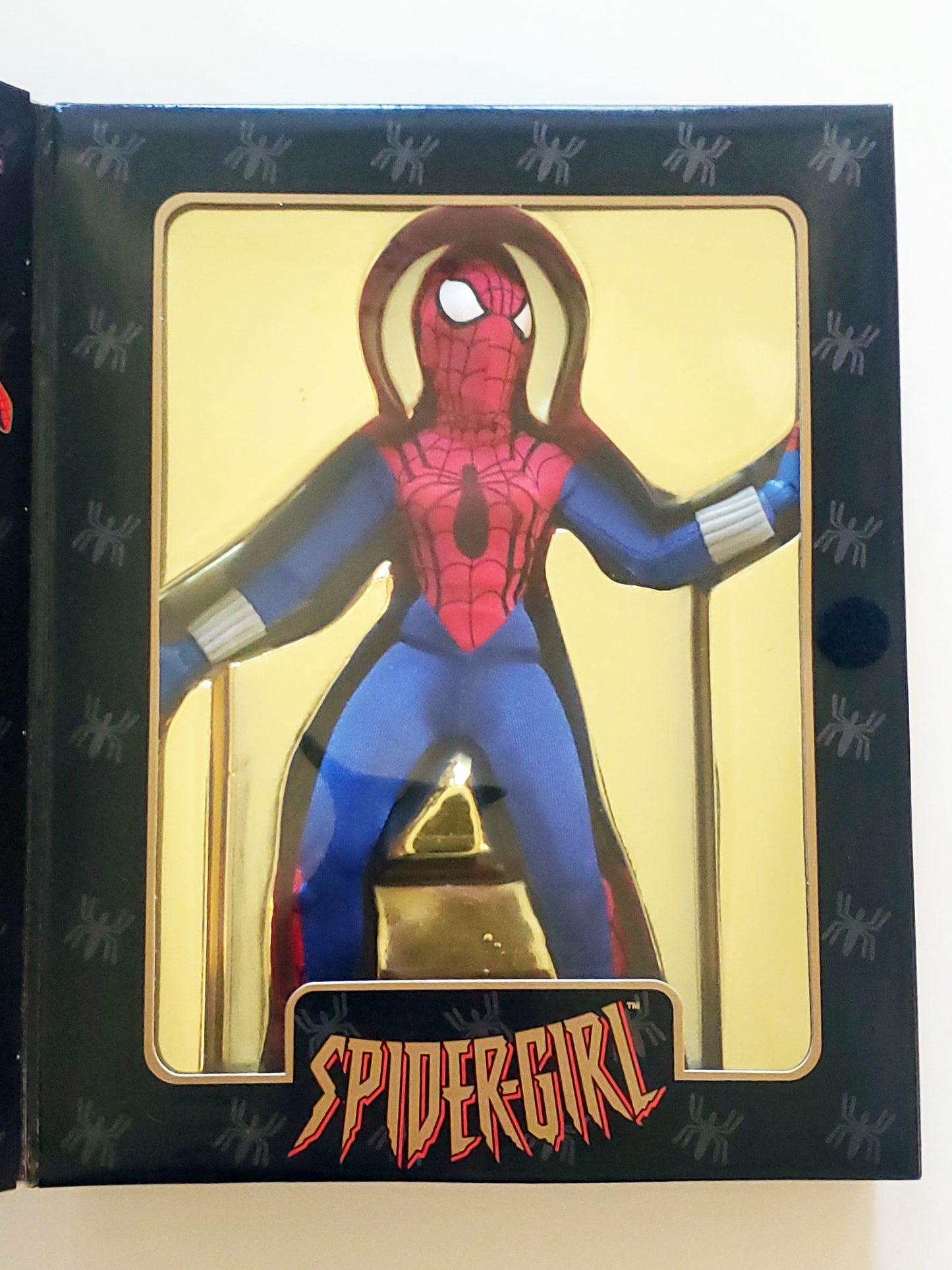 Marvel Famous Cover Series Exclusive Spider-Girl 8-Inch Action Figure