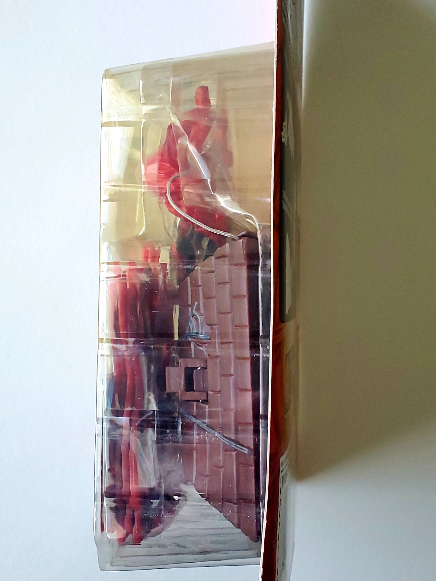 Spider-Man Classics Carnage with Spider Trapping Action 6-Inch Action Figure