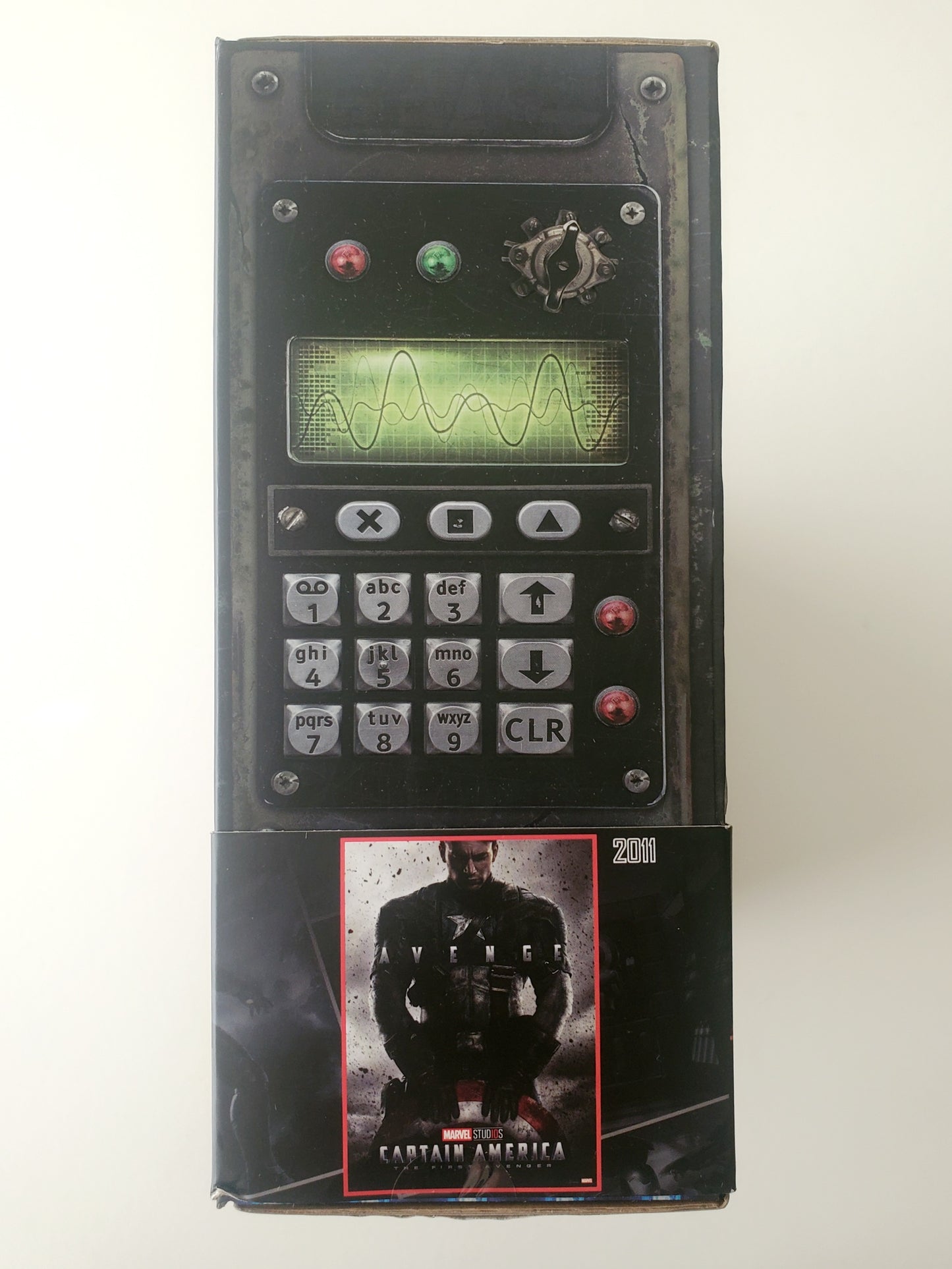 Marvel Legends SDCC 2018 Exclusive Red Skull 6-Inch Action Figure and Electronic Tesseract Set