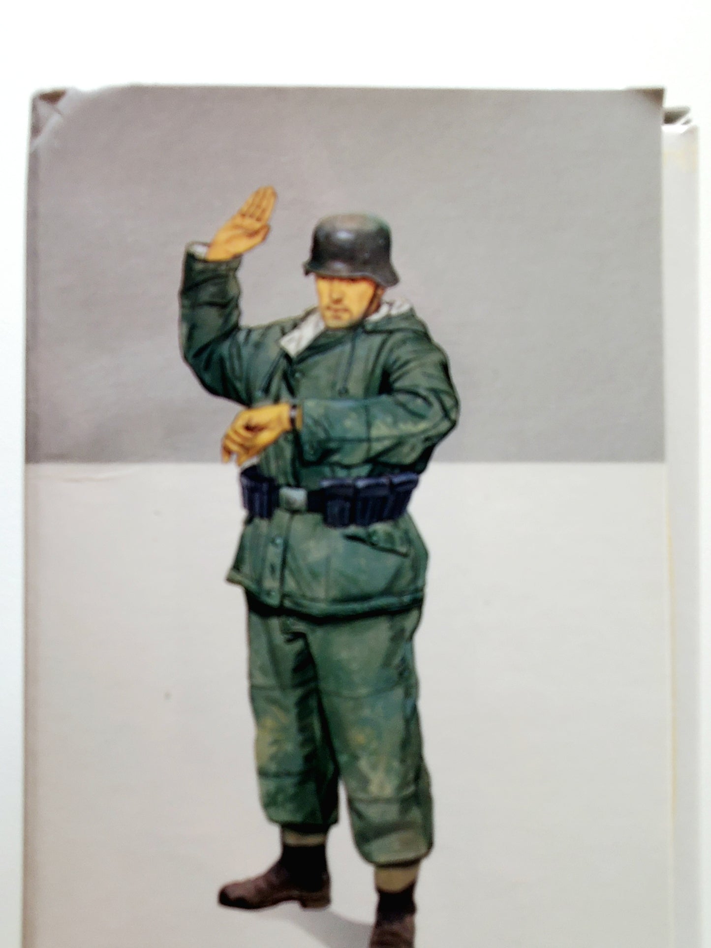 Dragon WWII Eastern Front 1943 Schweres Wurfgerat 41 and Rocket Crew (Obergefreiter) “Lang” 12-Inch Action Figure Set