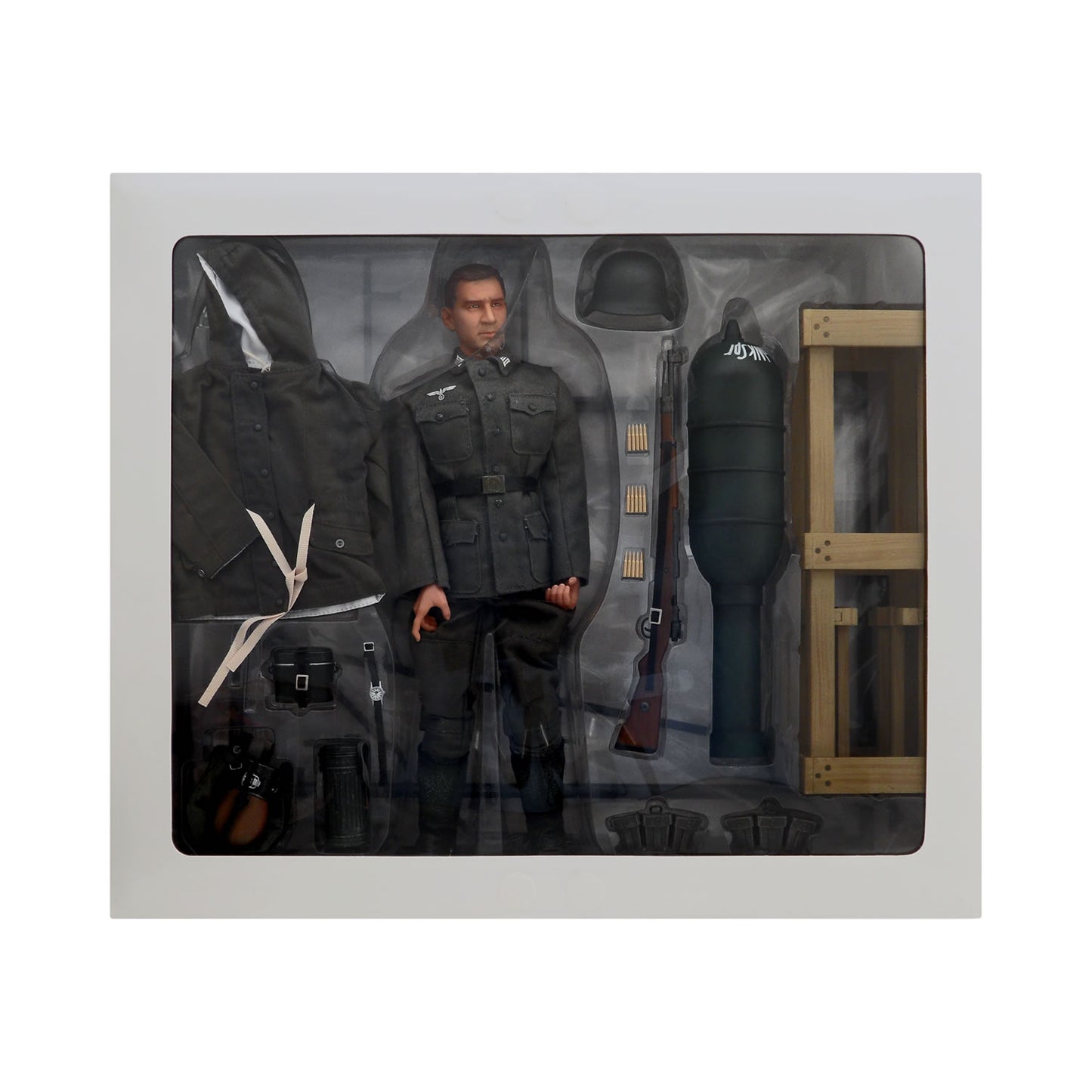 Dragon WWII Eastern Front 1943 Schweres Wurfgerat 41 and Rocket Crew (Obergefreiter) “Lang” 12-Inch Action Figure Set